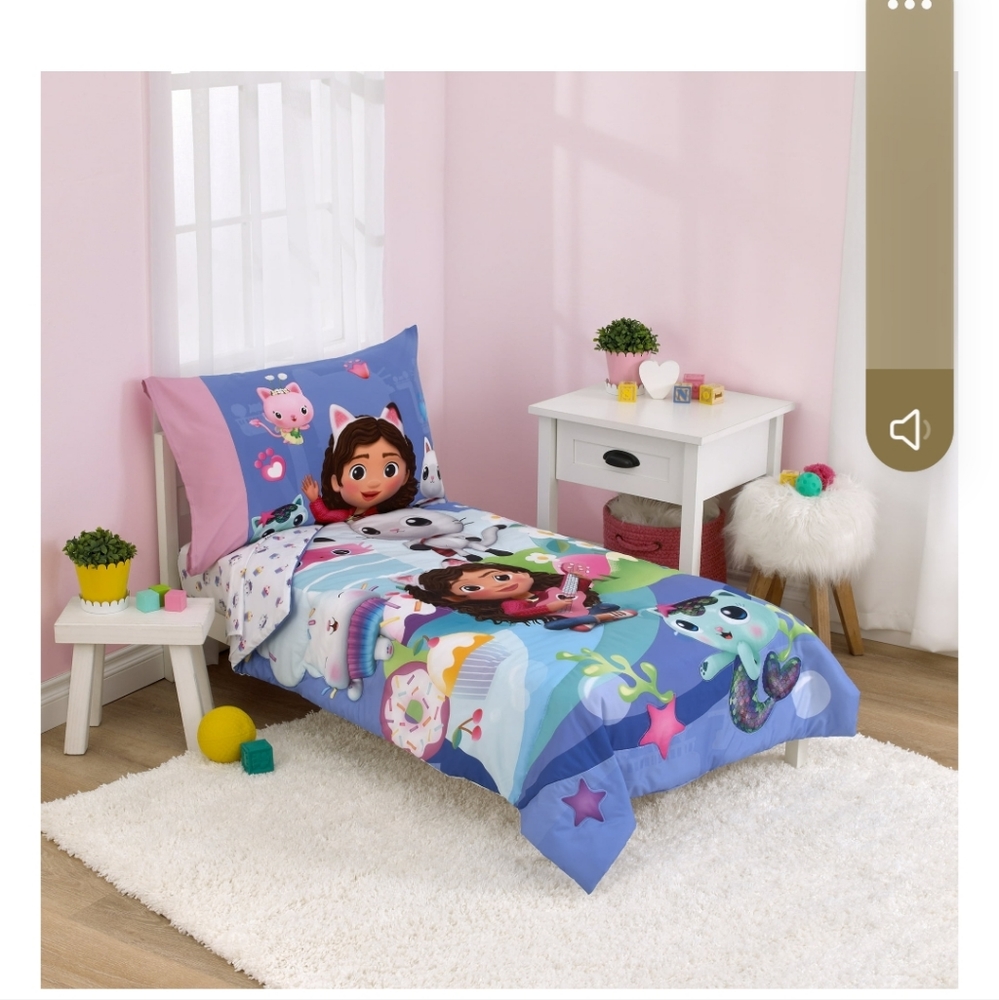 Toddler bed sheets, Gabby's Playhouse